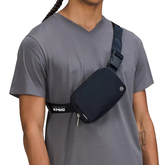 Everywhere Belt Bag Navy - 1L