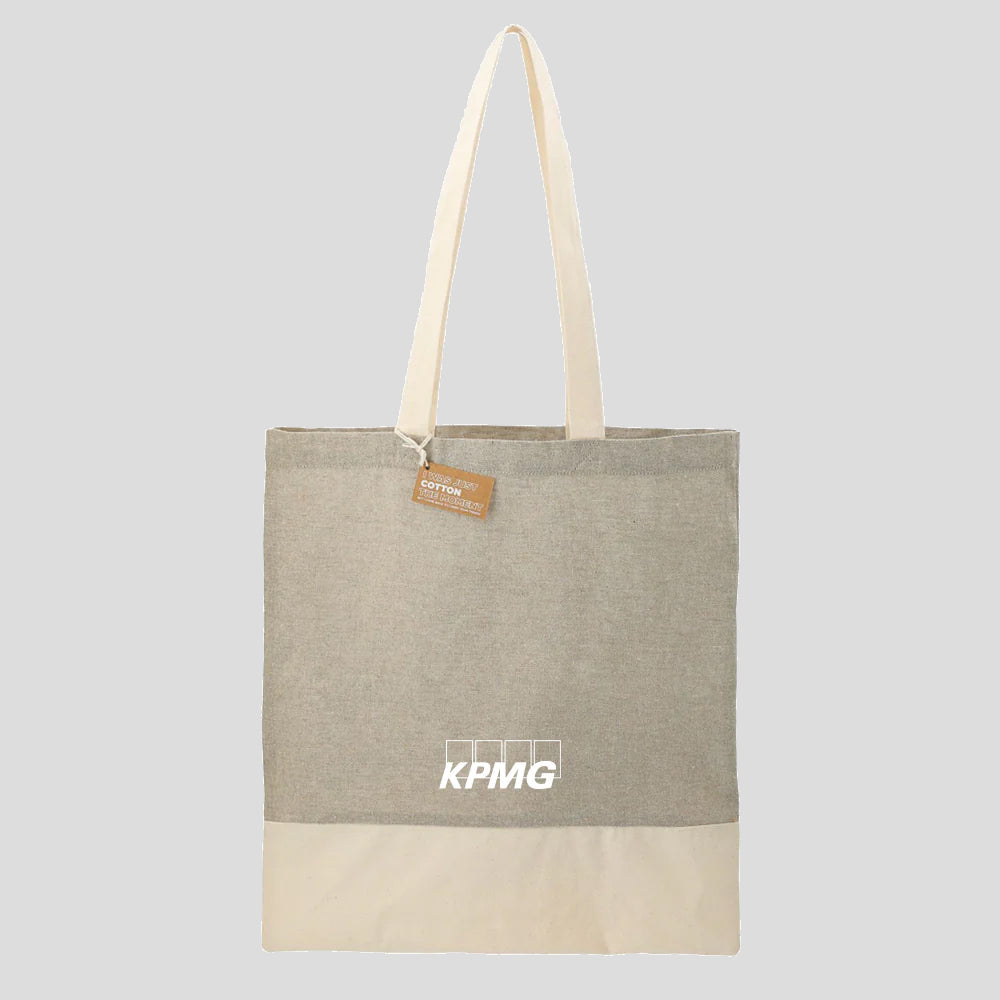 Sac fourre-tout conventionnel en sergé de coton recyclé de 142 g (5 oz).