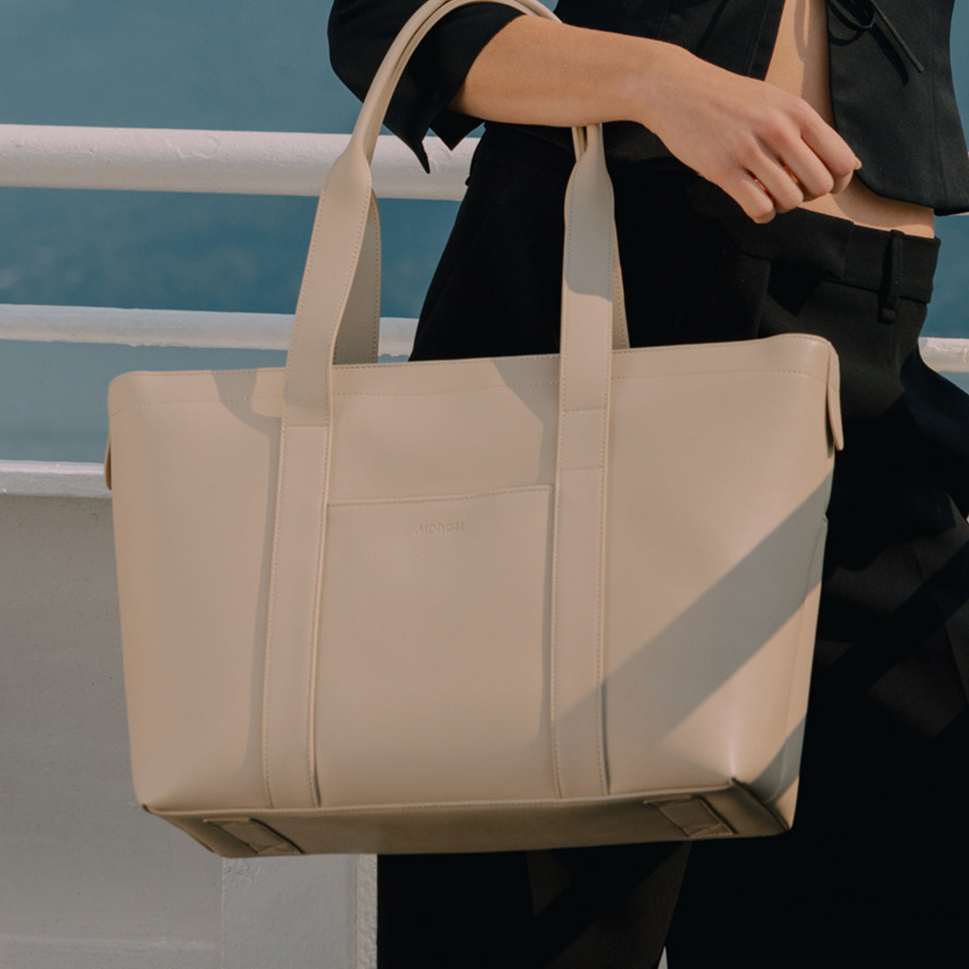 Monos Metro tote vegan leather with charm